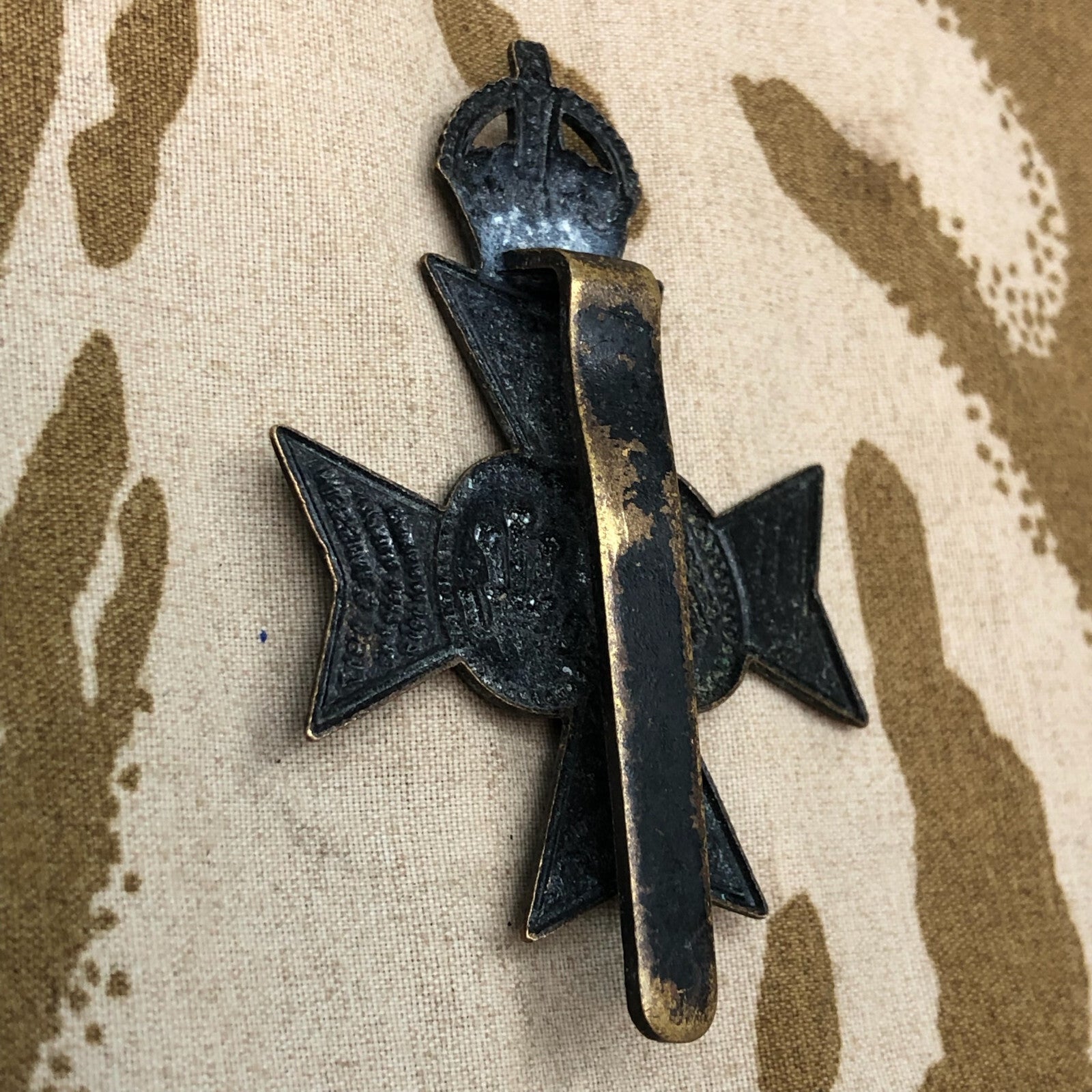 Original WW1 British Army Cap Badge - 16th London Regiment Queen's Westminster - The Militaria Shop