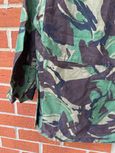 Load image into Gallery viewer, Genuine British Army DPM Camouflaged Combat Smock Jacket - Size 160/88
