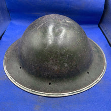 Lade das Bild in den Galerie-Viewer, Original WW2 Mk2 British Army Brodie Combat Helmet
