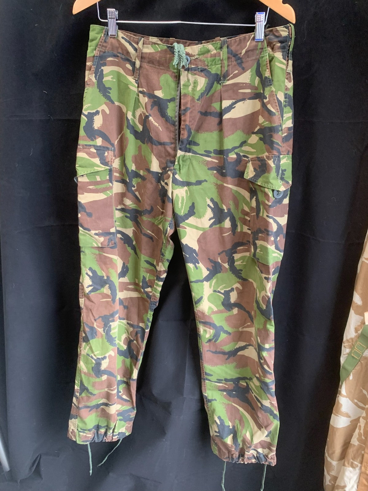 Genuine British Army S95 DPM Lightweight Combat Trousers Grade 1 Size 80/76/92 - The Militaria Shop