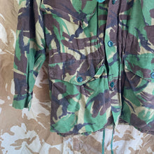 Charger l&#39;image dans la galerie, Genuine British Army Smock Combat Jungle DPM Camouflage - Size 160/104
