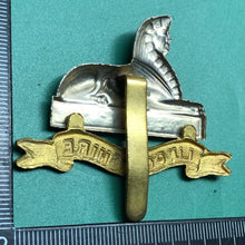 Load image into Gallery viewer, Original British Army Cap Badge - The Lincolnshire Regiment
