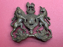 Load image into Gallery viewer, Original WW1/WW2 British Army General Service Cap Badge
