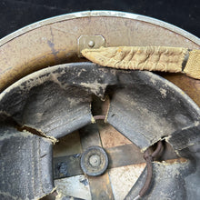 Charger l&#39;image dans la galerie, Original WW2 British Home Front Civil Defence Warden&#39;s Helmet -Liner &amp; Chinstrap
