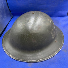 Charger l&#39;image dans la galerie, Original WW2 British Army Mk2 Combat Helmet &amp; Liner Set
