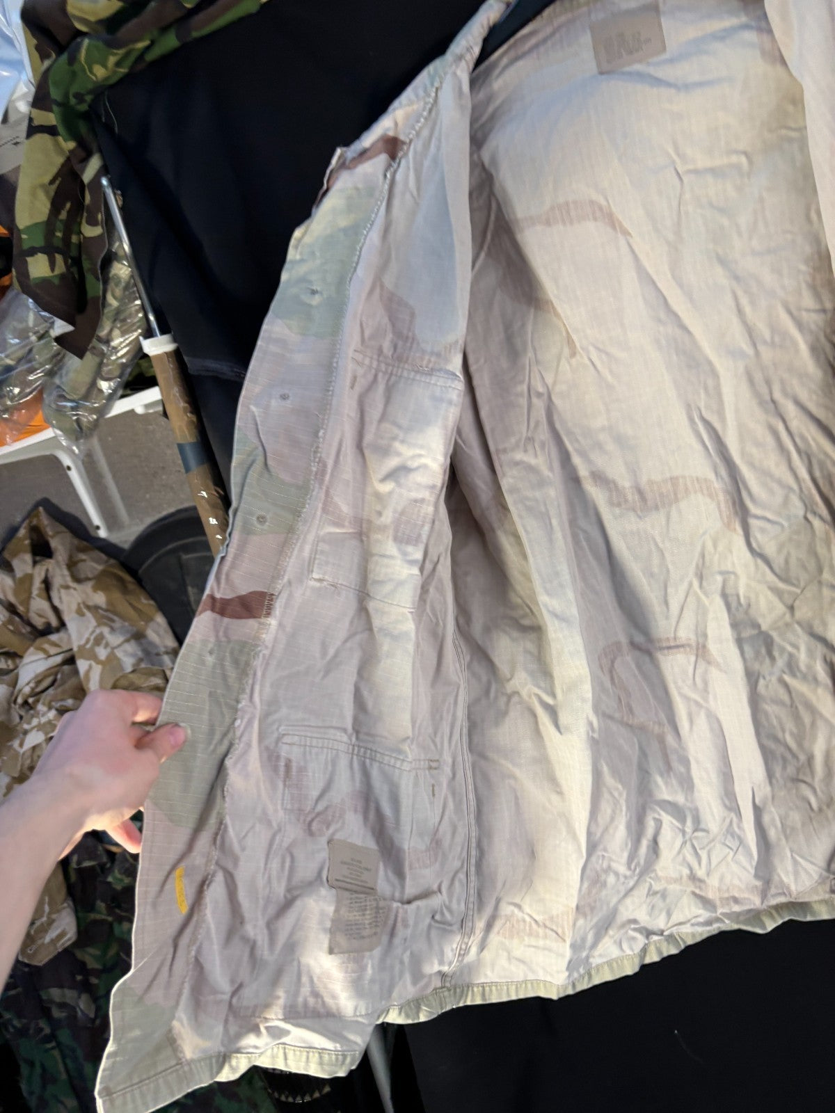 Gulf War US Army DCU Camouflaged Combat Field Coat/Jacket - Large/long - The Militaria Shop