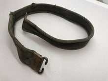 Charger l&#39;image dans la galerie, Original WW2 British Army SMLE Lee Enfield Shoulder Strap - Cut Down
