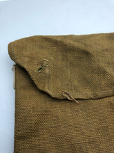 Charger l&#39;image dans la galerie, Original WW2 British Army / Home Front ARP Gas Mask Bag
