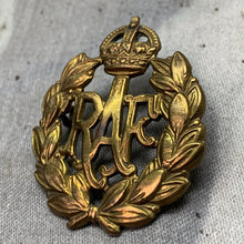 Load image into Gallery viewer, Original WW2 British Royal Air Force RAF Cap Badge
