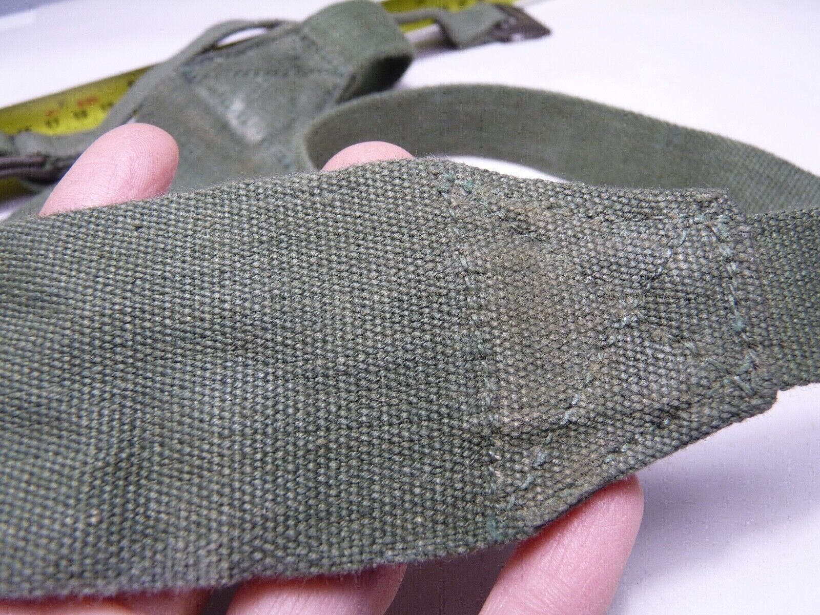 Original WW2 British Army 44 Pattern Shoulder / Extended Equipment Strap - 1945 - The Militaria Shop