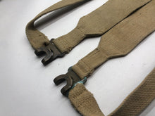 Charger l&#39;image dans la galerie, Original WW2 37 Patternn Webbing British Army L Strap Set - WW2 Dated
