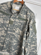 Surplus US Army ACU Combat Uniform Jacket Broken Zip-Medium XShort - The Militaria Shop