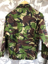 Load image into Gallery viewer, Genuine British Army DPM Lightweight Combat Jacket - Size 160/88
