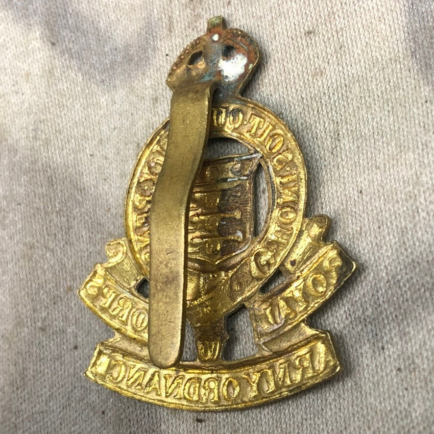 Original British Army Royal Army Ordnance Corps RAOC Cap Badge - The Militaria Shop