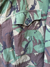 Load image into Gallery viewer, Original British Army 1968 Pattern Combat Smock Jacket - Size 1 - 40&quot; Chest
