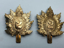 Load image into Gallery viewer, Genuine Canadian Army 2nd Queen&#39;s Own Rifles of Canada Cap Badge
