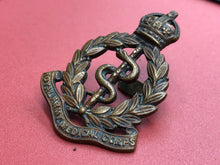Charger l&#39;image dans la galerie, Original WW2 British Army Cap Badge - RAMC Medical Corps Bronze Officers Badge
