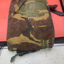 Charger l&#39;image dans la galerie, Genuine British Army Surplus DPM Camouflaged Gaiters - Size Standard
