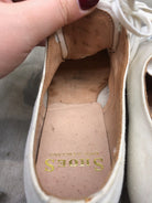 Genuine British Army Women's White Summer Shoes - WW2 Pattern - Size UK 4.5 S - The Militaria Shop