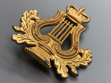 Load image into Gallery viewer, Genuine British Army Muscians Bandsmans Cap Badge
