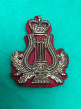 Load image into Gallery viewer, Genuine British Army Musicians Queen&#39;s Crown Cap Badge
