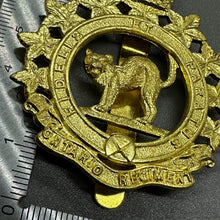 Load image into Gallery viewer, Ontario Regiment - Genuine Canadian Army Cap Badge
