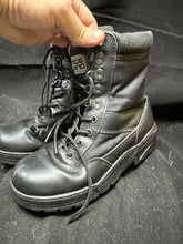 Lade das Bild in den Galerie-Viewer, Army Combat Patrol Boots - Size UK 6 - Savage Island
