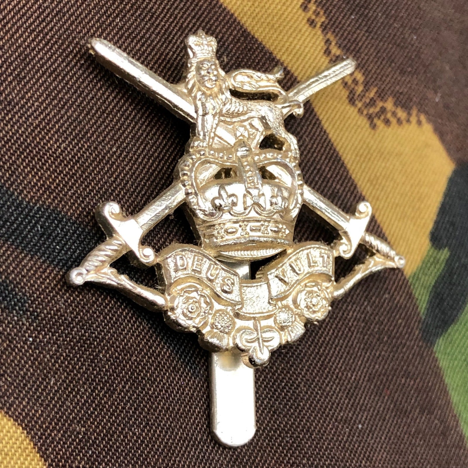 Genuine British Army Staybrite Cap Badge - Junior Leaders Regiment - The Militaria Shop