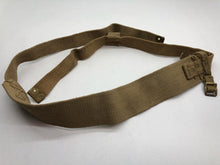 Charger l&#39;image dans la galerie, Original WW2 British Army 37 Pattern Radio Shoulder Strap
