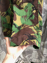 Charger l&#39;image dans la galerie, Genuine British Army DPM Camouflaged Tropical Trousers - 72/76/82
