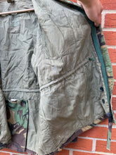 Load image into Gallery viewer, Original British Army 1968 Pattern Combat Smock Jacket - Size 3 - 46&quot; Chest
