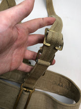 Charger l&#39;image dans la galerie, Original British Army WW2 37 Pattern Belt &amp; Shoulder Straps Set - 42&quot; Waist
