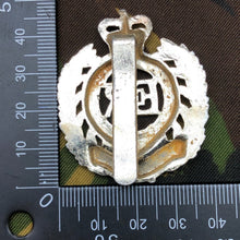 Load image into Gallery viewer, Genuine British Army Staybrite Cap Badge - Royal Engineers - The Militaria Shop
