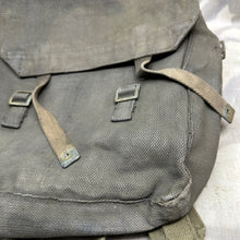 Lade das Bild in den Galerie-Viewer, Original WW2 British Army / RAF 37 Pattern Webbing Small Pack &amp; L Straps Set
