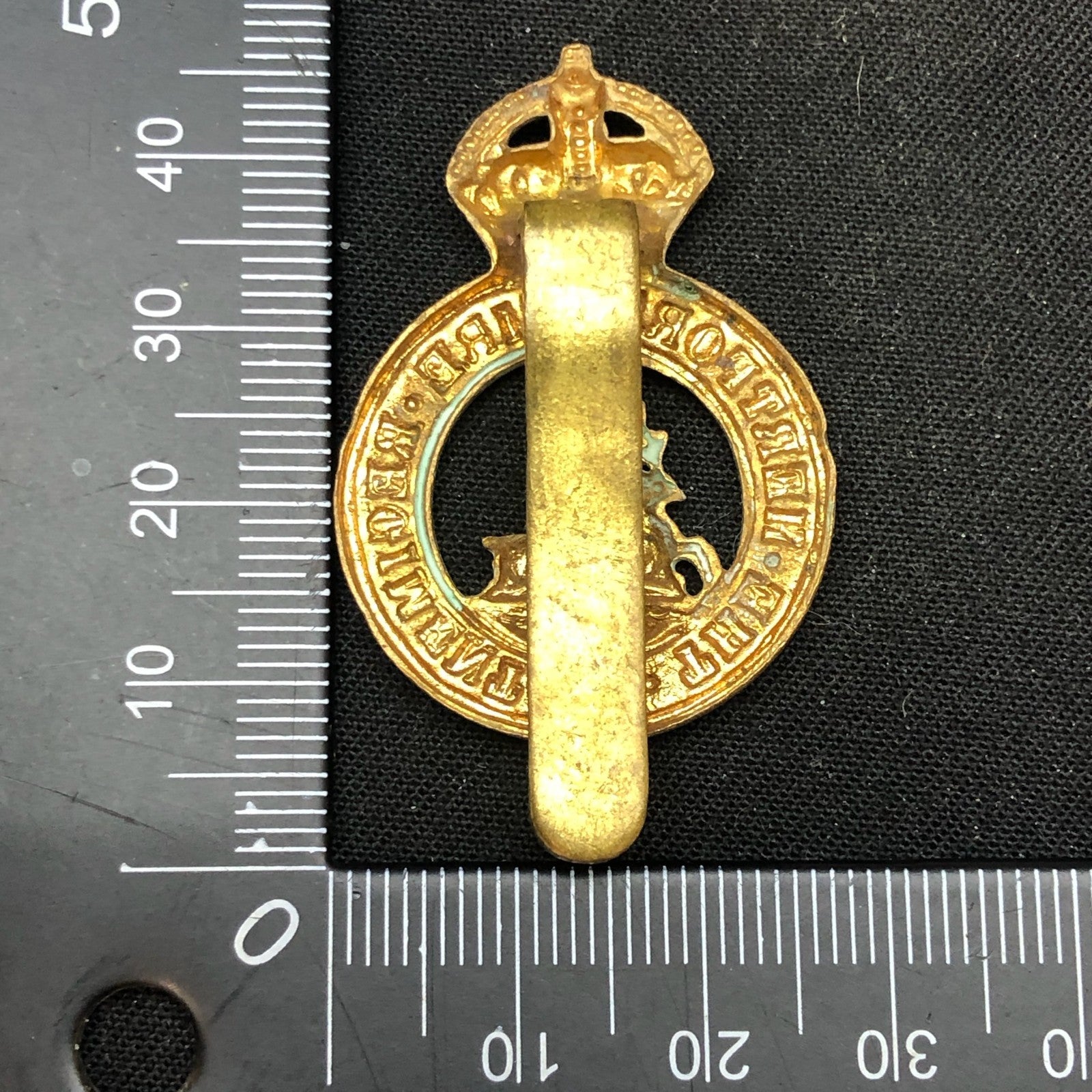 Original WW2 British Army Cap Badge - Hertfordshire Regiment - The Militaria Shop