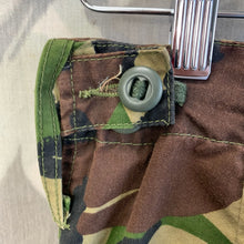 Lade das Bild in den Galerie-Viewer, Geuine British Army DPM Camouflaged Combat Trousers - 75/80/96
