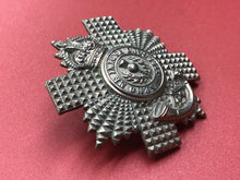 Lade das Bild in den Galerie-Viewer, Original WW1 British Army 4th/5th Royal Scots Territorials Cap Badge
