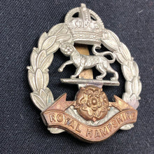 Load image into Gallery viewer, Original WW2 British Army Cap Badge - Royal Hampshire Regiment - The Militaria Shop
