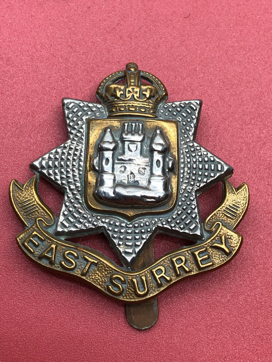 Original WW2 British Army Easy Surrey Regiment Cap Badge