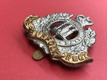 Charger l&#39;image dans la galerie, Genuine British Army The Suffolk Regiment Cap Badge
