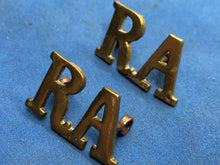 Load image into Gallery viewer, Original WW1 / WW2 British Army Royal Artillery RA Brass Shoulder Titles Pair
