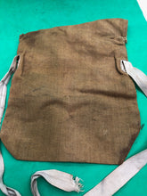 Charger l&#39;image dans la galerie, Original WW2 British Army / Home Front / Civil Defence Gas Mask Bag 1941
