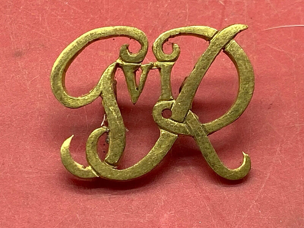 Original WW2 British Army Recruiting Staff GVIR cap badge circa 1937-52