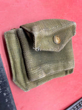 Charger l&#39;image dans la galerie, Original WW2 British Army 37 Pattern Canvas Pistol Ammo Pouch
