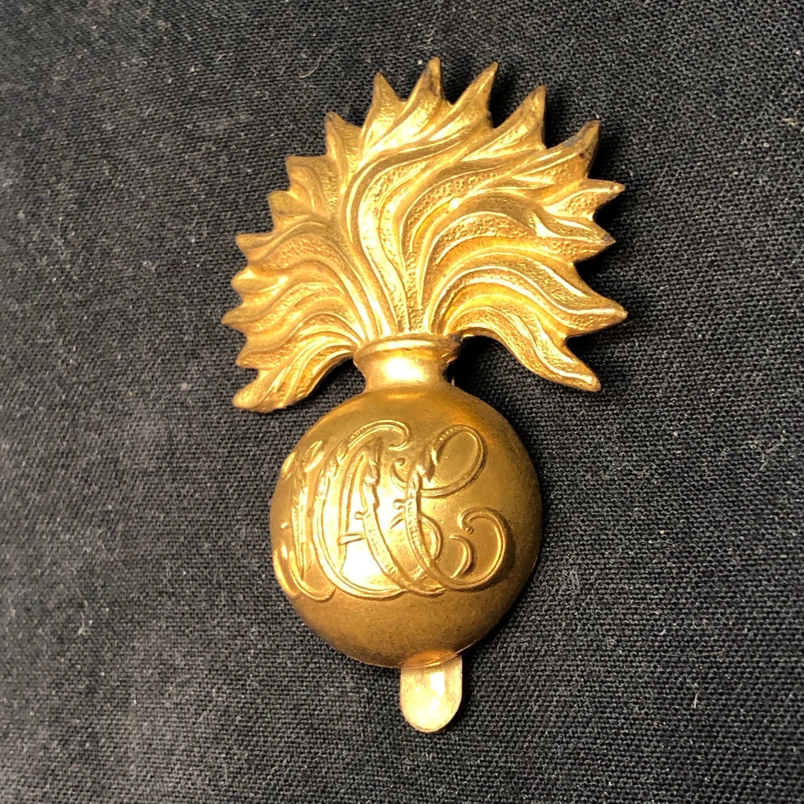 Genuine British Army Brass Cap Badge - Honourable Artillery Company - The Militaria Shop