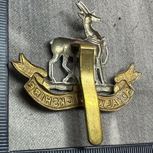 Load image into Gallery viewer, Original WW2 British Army Cap Badge - Royal Warwickshire Regiment
