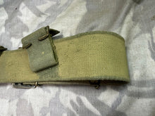 Charger l&#39;image dans la galerie, Original WW1 British Army 1908 08 Pattern Webbing Belt - 1924 Dated - 42&quot; Waist
