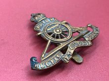 Lade das Bild in den Galerie-Viewer, Original WW2 British Army Royal Artillery Regiment Beret / Small Cap Badge
