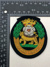 Lade das Bild in den Galerie-Viewer, British Army Bullion Embroidered Blazer Badge - York &amp; Lancaster Regiment
