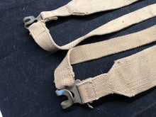 Charger l&#39;image dans la galerie, Original WW2 British Army 37 Pattern Khaki L-Straps Webbing - Wartime Dated
